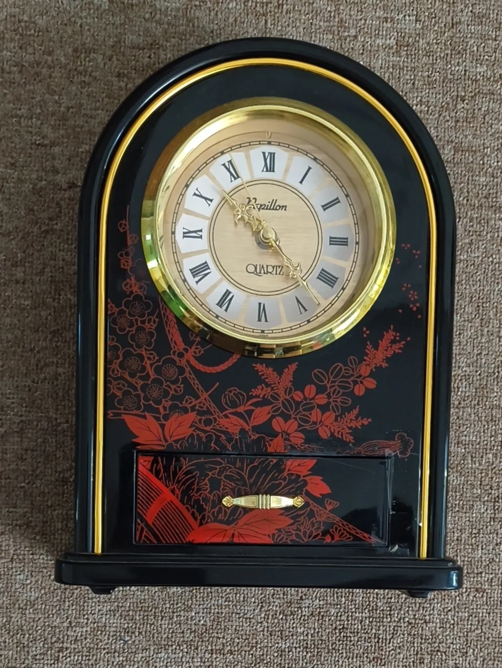 Quartz Mantel Clock with Black and Red Floral Design